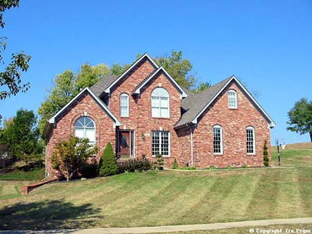 Home in Glen Oaks neighborhood in Louisville, Kentucky