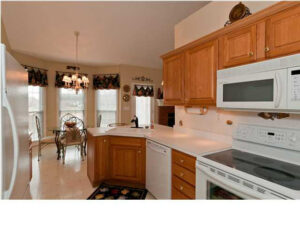 Example of real estate photo using the wrong aspect ratio