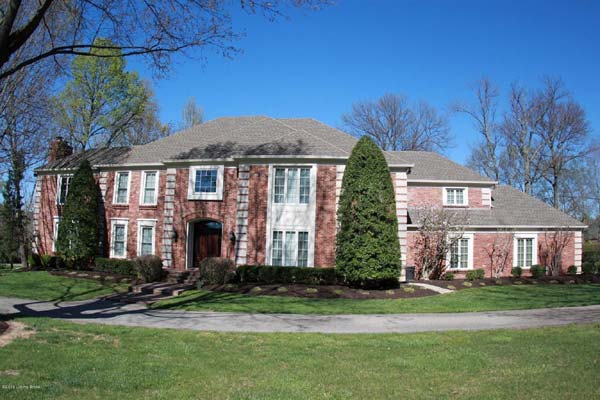 Photo of Oxmoor Woods home in Most Expensive Neighborhoods in Louisville Kentucky