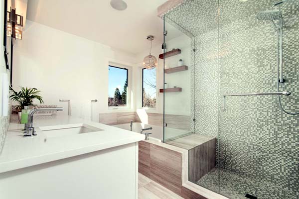 Photo of an updated luxury bathroom