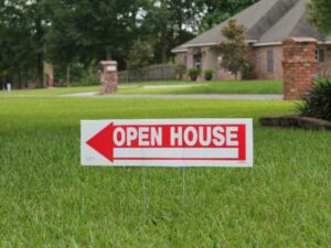 Photo of an Open House yardsign